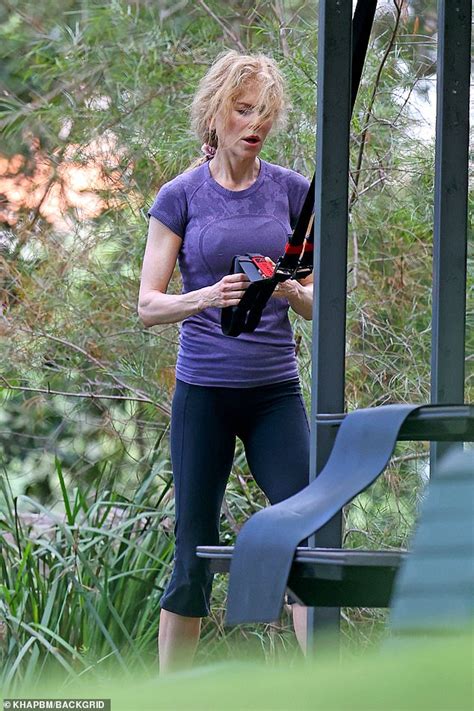 Nicole Kidman does an intense workout session in Sydney | Daily Mail Online