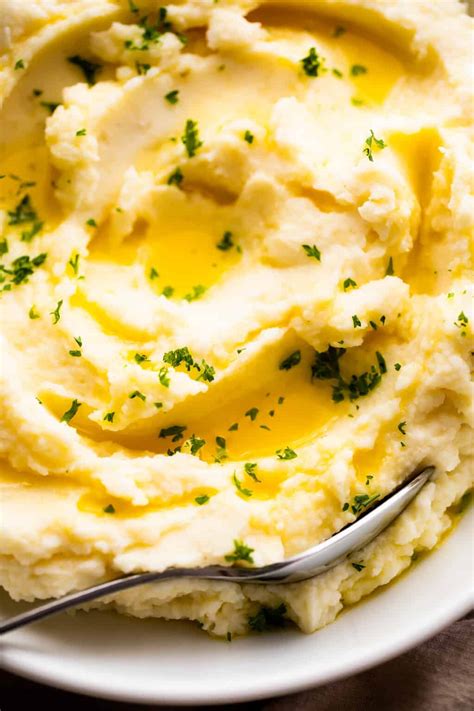 Garlic Mashed Potatoes | Diethood