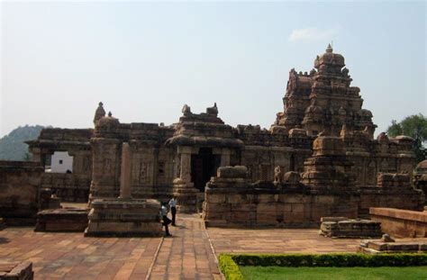 Virupaksha Temple, Pattadakal - Timings, History, Best Time to Visit