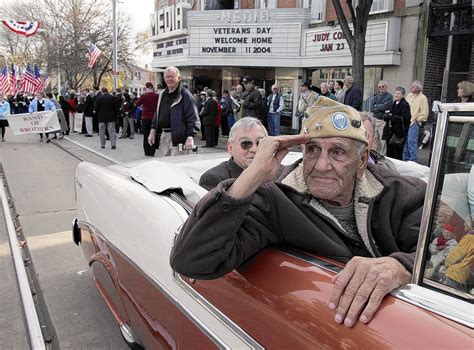 William Guarnere dies at 90; member of legendary WWII 'Band of Brothers' - LA Times