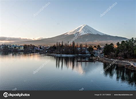 Sunrise over Mount Fuji — Stock Photo © durktalsma #351726830