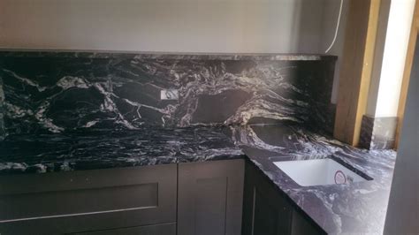 Leathered Cosmic Black granite by Stone of Destiny | Cuisine moderne ...