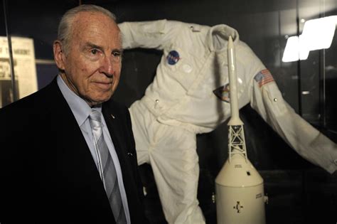 Chicago's Adler Planetarium to honor astronaut James Lovell