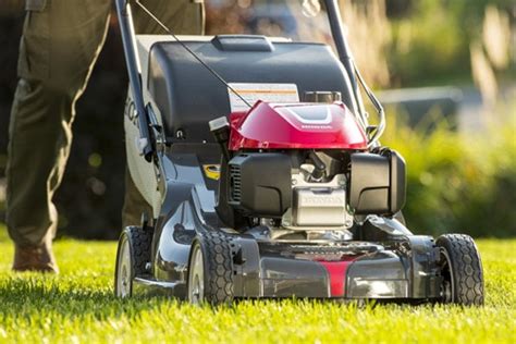 Honda Lawn Mowers | HRX HRN HRC HRS Mowers | Honda Power Equipment