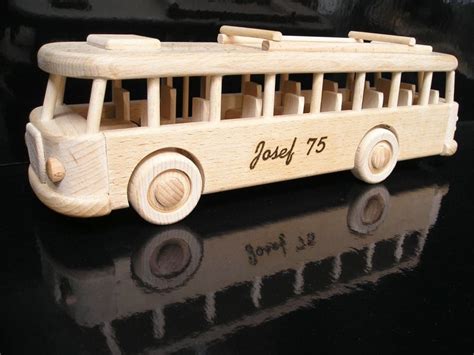 Wooden bus toy - Wooden Gifts SOLY