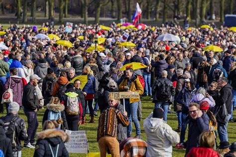 Dutch Police Break Up Anti-govt Protest on Eve of Election - Bloomberg