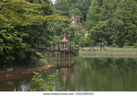 89 Moomin Valley Park Japan Images, Stock Photos & Vectors | Shutterstock