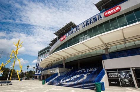 Tampa Bay Lightning opening Amalie Arena to 3,800 fans | Creative ...