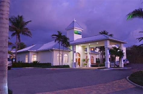 Holiday Inn Express North Palm Beach - Oceanview - UPDATED 2018 Prices & Hotel Reviews (Juno ...