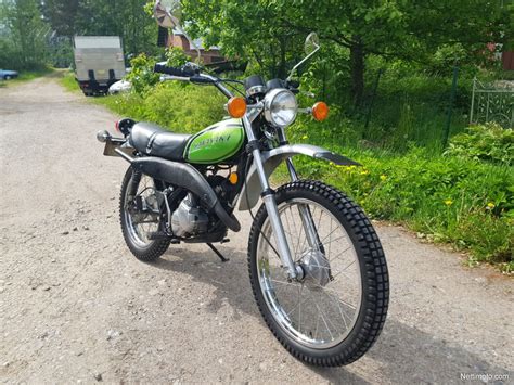 Kawasaki KE TODELLA HIENOKUNTOINEN KAWASAKI KE 125 ENDURO MUSEOKILVISSÄ ...