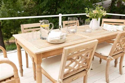 Everything You Need to Know About Teak Outdoor Furniture | Julie Blanner