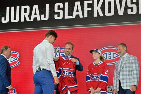 Canadiens select Juraj Slafkovsky No. 1 overall in NHL draft | Reuters