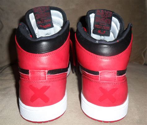 Air Jordan 1 Retro 'Banned' - New Photos - SneakerNews.com