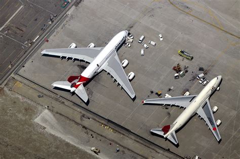 A380 VS 747 (incident aircraft) | Overhead LAX today, track … | Flickr