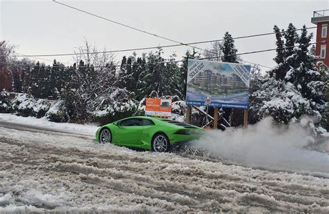 Lamborghini Huracan Drifting in Canadian Winter - GTspirit