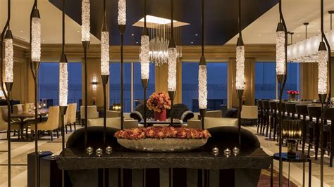 Turn Bar + Kitchen at The Ritz-Carlton Cleveland Restaurant - Cleveland ...