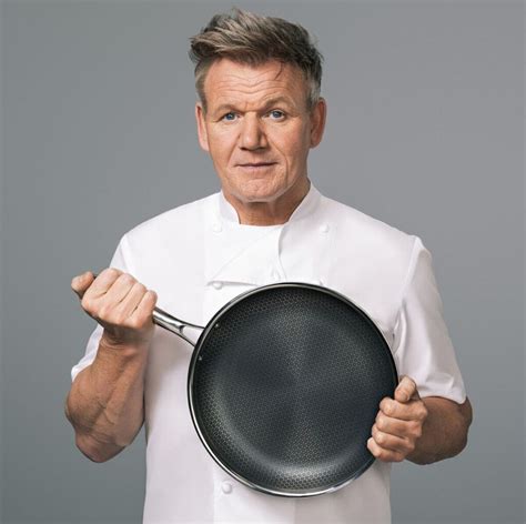 What Cookware Does Gordon Ramsay Use? A Look At The Chef's Favorite Brands