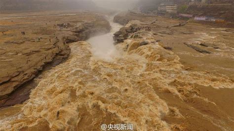 Spectacular views at Yellow River: 'Peach Blossom Floods'(2/4)