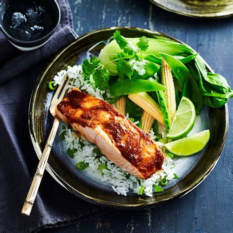 Miso-glazed salmon | Healthy Recipe | WW Australia