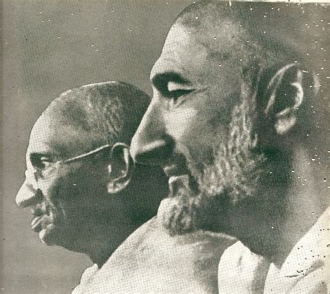 Abdul Ghaffar Khan Biography – Childhood, Life History, Achievements of ...