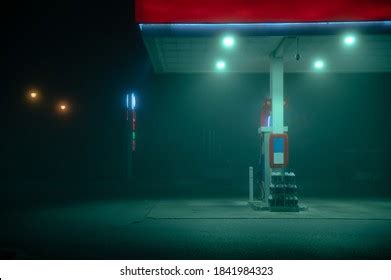 Gas Station Night Stock Photos and Pictures - 20,486 Images | Shutterstock