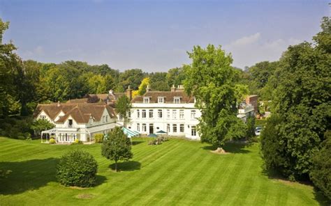 Sutton Manor | Amesbury Abbey | Luxury retirement living and care homes | Nursing & Dementia ...