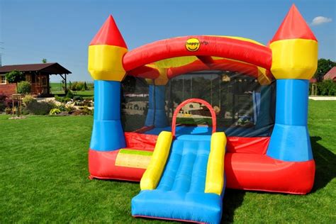 Best Bounce Houses for Kids Reviewed 2019 – Top Outdoor and Indoor ...