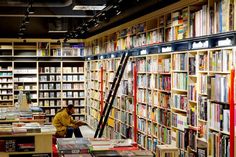 MARTINUS BOOKSTORE on Behance