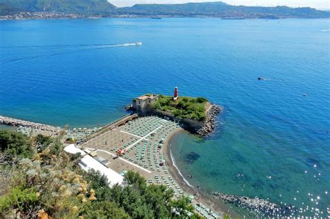 10 Campania Beaches Where You Can Plant Your Parasol - Breathtaking ...