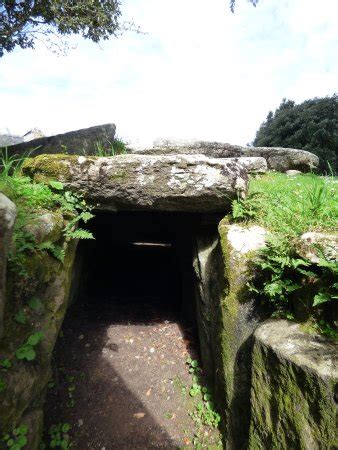 Dolmen du Mane Lud (Locmariaquer) - 2020 All You Need to Know BEFORE You Go (with Photos ...