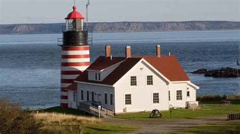 13 Best Lighthouses Along The Maine Coast to Visit