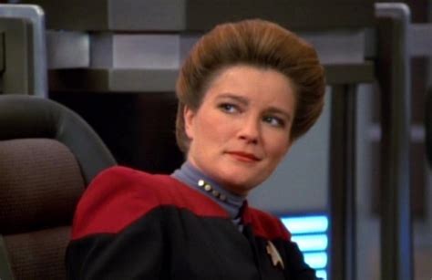 Captain Janeway in Star Trek: Voyager : r/nostalgia