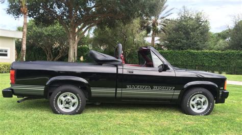 How to Get Your Hands on a Dodge Dakota Convertible