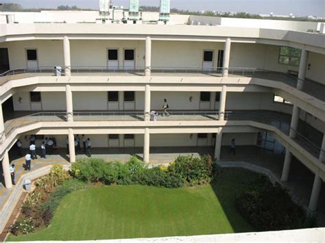 Dhirubhai Ambani Institute of Information and Communication Technology [DA-IICT Gandhinagar ...