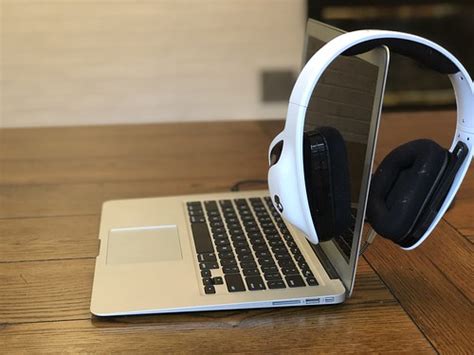 Studio Headphones with Laptop | Free to use, but please cred… | Flickr