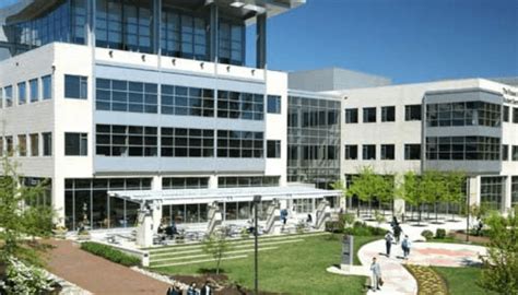 The Top Community Colleges in Washington DC Leading in Technology