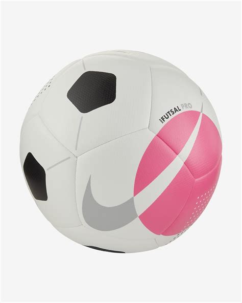 Balón de fútbol Nike Pro. Nike.com