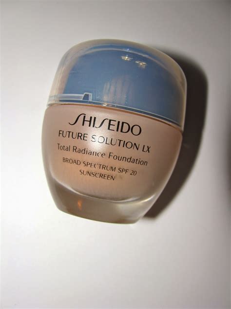 The Beauty Alchemist: Shiseido Future Solution LX Foundation