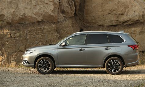 Nuova Mitsubishi Outlander PHEV MY16: autonomia estesa - Wired