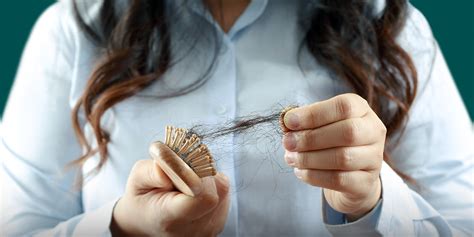 Postpartum Hair Loss: Causes, Treatment, and Prevention Methods | Ozee ...