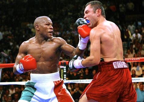 Remembering De La Hoya vs. Mayweather: The Fight That Made Floyd a Superstar | Bleacher Report ...