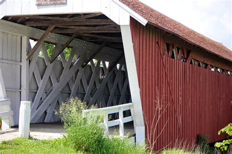 Gust Gab: Bridges of Madison County - Family Roadtrip, Iowa Style!