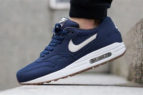 Nike Air Max 1 Essential (Midnight Navy/Light Bone) - Releases