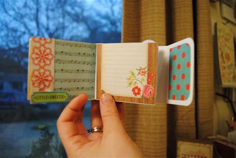 Mini Fold Book Video Tutorial - A day in the sunshine