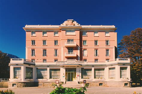 A hotel in Grenoble, France [OC] : r/AccidentalWesAnderson