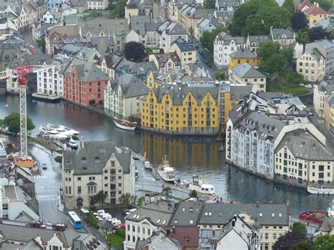 Alesund - Art Nouveau Buildings (1) | Norway | Pictures | Norway in Global-Geography