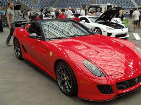 --CarJunkie's Car Review--: First Impression: Ferrari 599 GTO