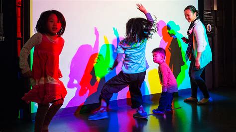 Colored Shadows | Exploratorium Museum Exhibit