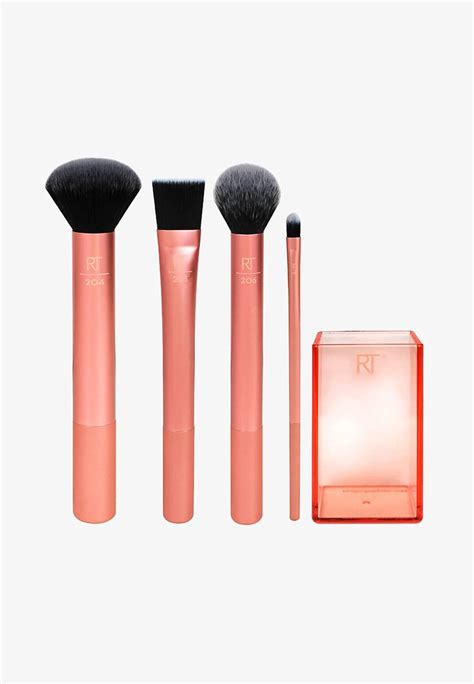 Real Techniques 4 Pc Core Collection Makeup Brush Set | Saubhaya Makeup