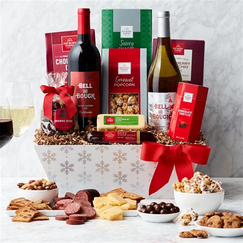 Hickory Farms + Holly Jolly Holiday Wine Gift Basket